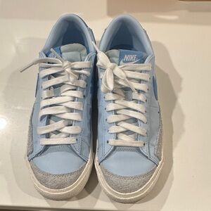 Nike Women’s Light Blue Blazer Low 77 Vntg Sneakers